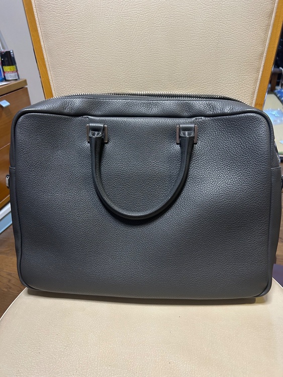 サックドジュールブリーフケース（古着・ファッション）の商品画像 - 査定依頼日：2026年8月8日 - 最高査定価格：70,000円
