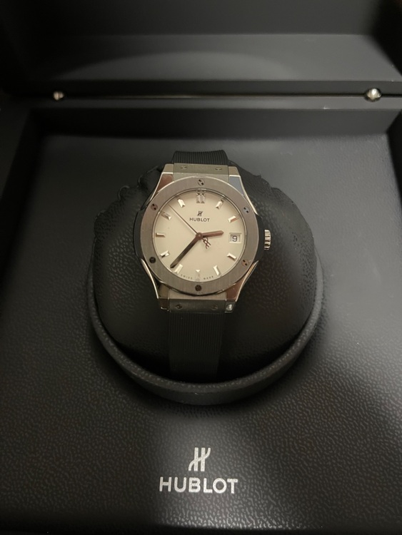 クラシック フュージョン チタニウム オパリン（高級時計）の商品画像 - 査定依頼日：2025年9月23日 - 最高査定価格：480,000円