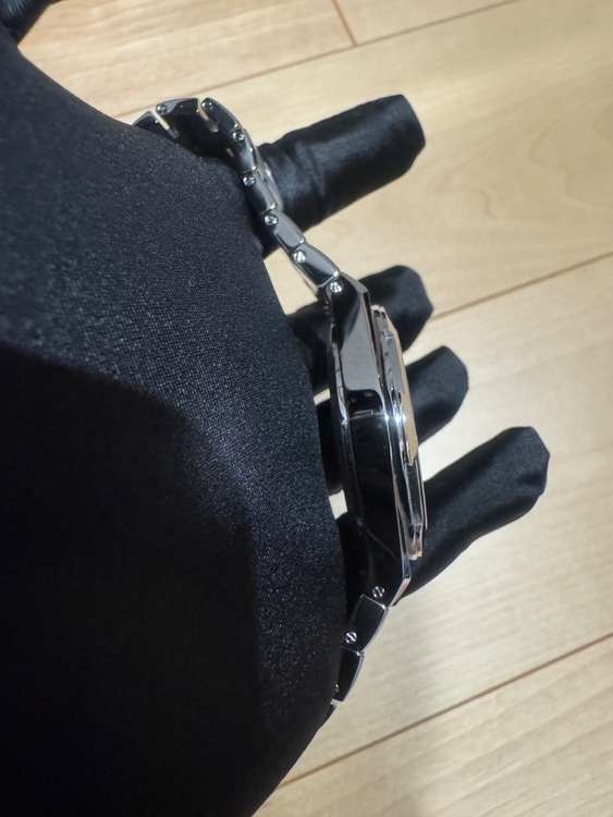 ヴァシュロン コンスタンタン オーヴァーシーズ （高級時計）の商品画像 - 査定依頼日：2025年11月30日 - 最高査定価格：2,800,000円