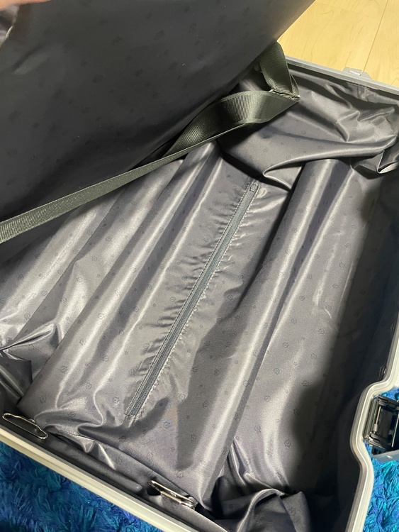 キャリーケース（古着・ファッション）の商品画像 - 査定依頼日：2026年3月13日 - 最高査定価格：70,000円