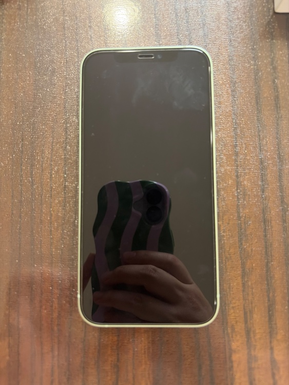 iPhone 12 64GB Softbank（スマホ）の商品画像 - 査定依頼日：2026年3月13日 - 最高査定価格：24,000円