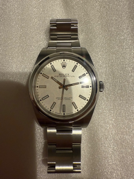ロレックス　オイスターパーペチュアル　114300（高級時計）の商品画像 - 査定依頼日：2025年9月23日 - 最高査定価格：1,200,000円