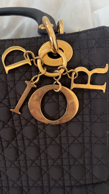 dior カナージュ ナイロン（ブランドバッグ）の商品画像 - 査定依頼日：2025年7月28日 - 最高査定価格：100,000円