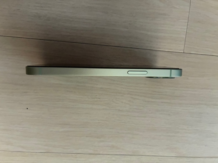iPhone 12 mini 64GB SIMフリー（スマホ）の商品画像 - 査定依頼日：2026年4月18日 - 最高査定価格：20,000円