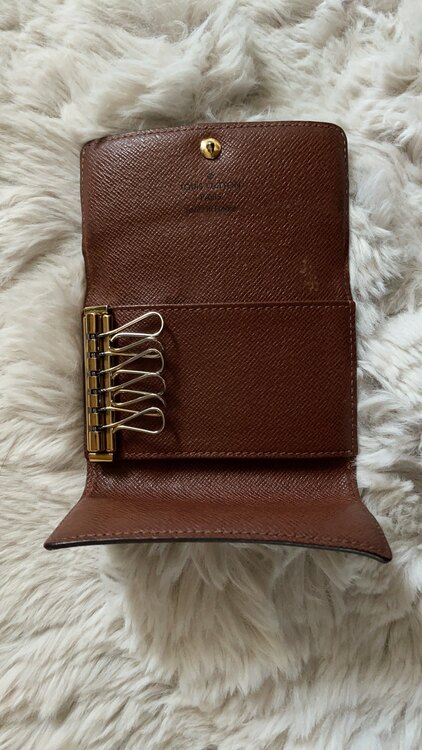 キーケース（ブランド財布・小物）の商品画像 - 査定依頼日：2025年3月21日 - 最高査定価格：2,000円