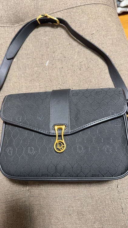 ディオール  （ブランドバッグ）の商品画像 - 査定依頼日：2026年1月4日 - 最高査定価格：30,000円