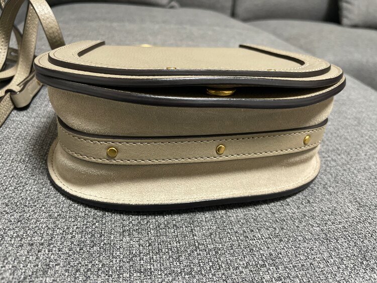 クロエナイル（ブランドバッグ）の商品画像 - 査定依頼日：2025年4月9日 - 最高査定価格：40,000円