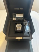 ロイヤルオーク　37mm グレー（高級時計）の商品画像 - 査定依頼日：2025年2月25日 - 最高査定価格：5,300,000円