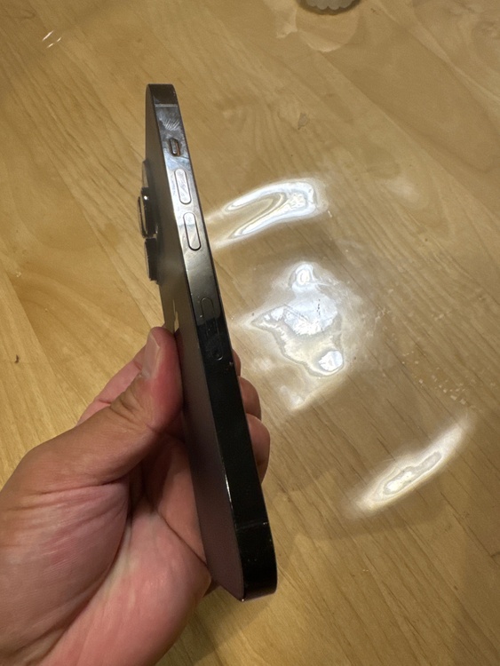 iPhone iPhone 14 Pro 256GB SIMフリー（スマホ）の商品画像 - 査定依頼日：2026年8月31日 - 最高査定価格：54,000円