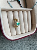 18k指輪にエメラルドがついてる（宝石）の商品画像 - 査定依頼日：2025年11月12日 - 最高査定価格：200,000円