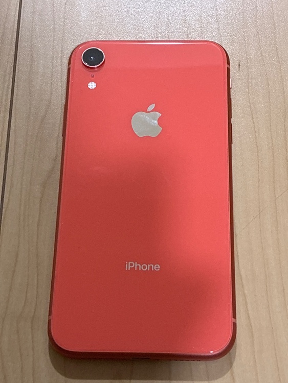 仕事通話用のみ使用。月に2、3回1時間程度仕事用デスクから持ち（スマホ）の商品画像 - 査定依頼日：2026年2月1日 - 最高査定価格：16,000円