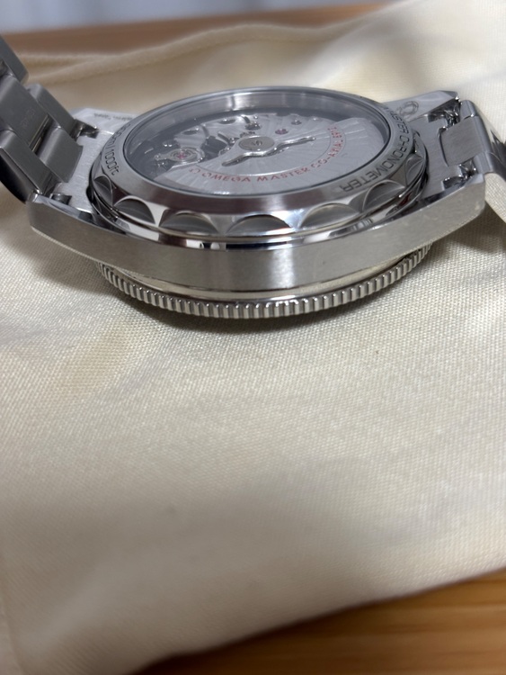 シーマスター300マスタークロノメーター234.30.41.21.03.001（高級時計）の商品画像 - 査定依頼日：2025年8月3日 - 最高査定価格：620,000円