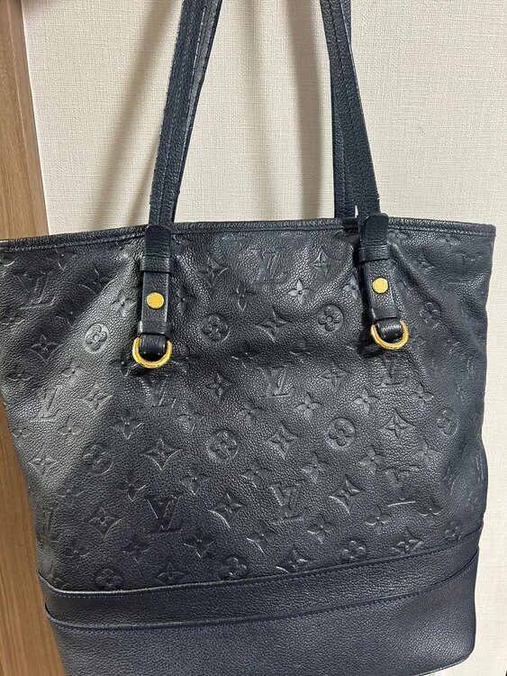 カバン（ブランドバッグ）の商品画像 - 査定依頼日：2024年12月29日 - 最高査定価格：70,000円