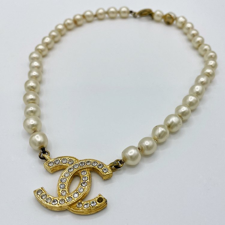 シャネル　ロゴパールネックレス（金・貴金属）の商品画像 - 査定依頼日：2022年8月10日 - 最高査定価格：60,000円