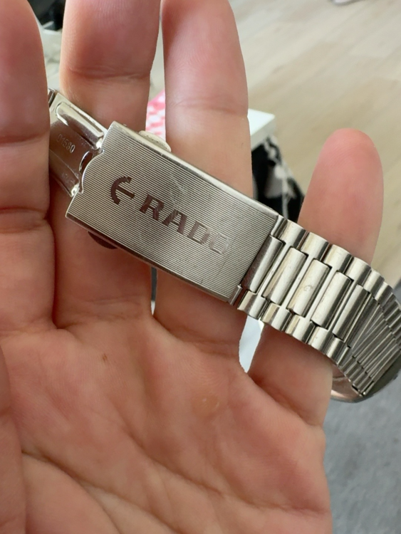 【RADO ラドー メンズ腕時計 シルバー メタルベルト】（高級時計）の商品画像 - 査定依頼日：2026年10月22日 - 最高査定価格：40,000円