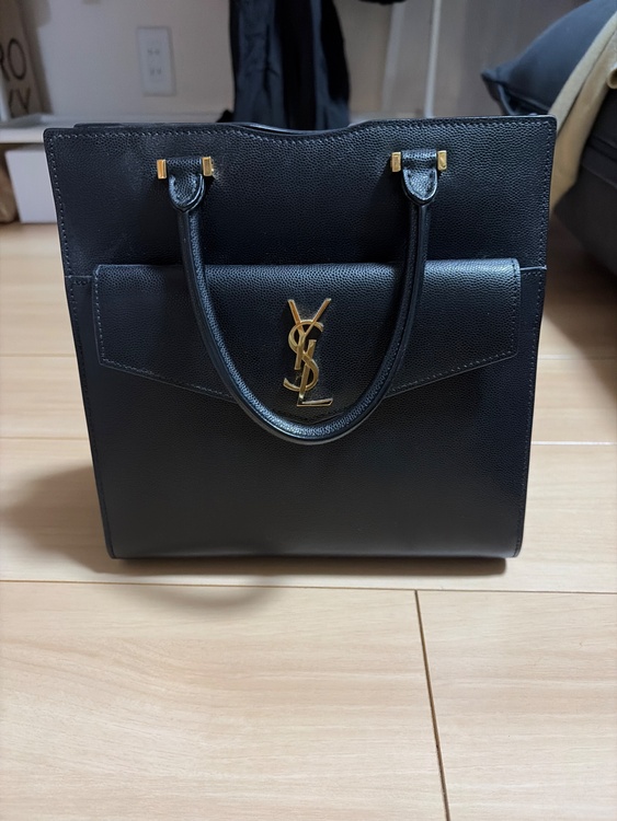 イブサンローラン  （ブランドバッグ）の商品画像 - 査定依頼日：2026年4月11日 - 最高査定価格：130,000円