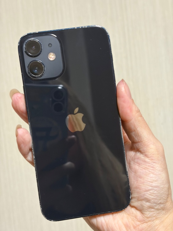iPhone 12mini（スマホ）の商品画像 - 査定依頼日：2026年9月4日 - 最高査定価格：14,000円