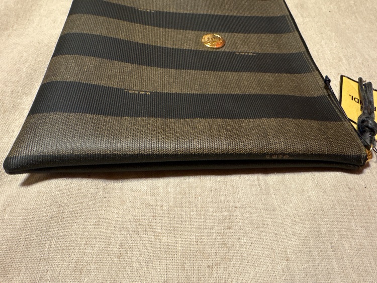 クラッチ　セカンド　バッグ　（ブランドバッグ）の商品画像 - 査定依頼日：2025年10月3日 - 最高査定価格：25,000円