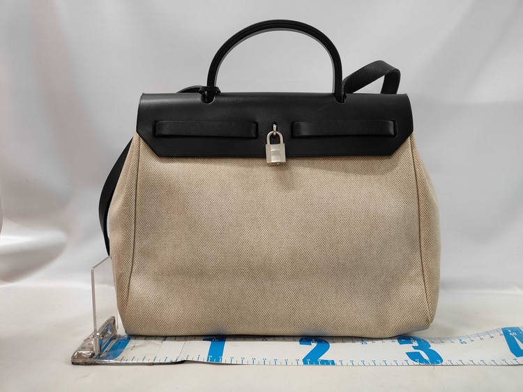HERMES エールバッグ PM ショルダー キャンバス □E刻印（ブランドバッグ）の商品画像 - 査定依頼日：2026年5月29日 - 最高査定価格：180,000円