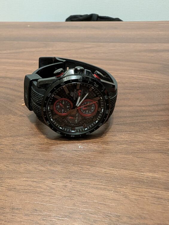 その他 その他 900TMS-1AJR EDIFICE（高級時計）の商品画像 - 査定依頼日：2025年9月21日 - 最高査定価格：7,500円
