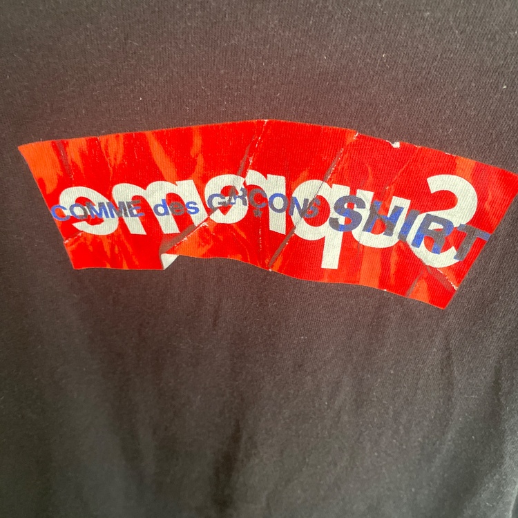 supreme × コムデギャルソン ボックスロゴTシャツ（古着・ファッション）の商品画像 - 査定依頼日：2026年1月7日 - 最高査定価格：5,000円