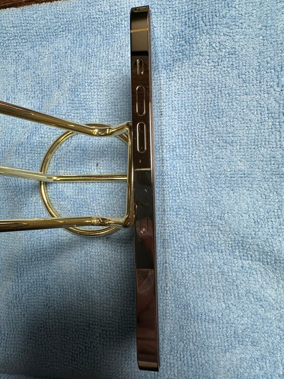 iPhone 14 Pro 128GB SIMフリー（スマホ）の商品画像 - 査定依頼日：2025年1月16日 - 最高査定価格：75,000円