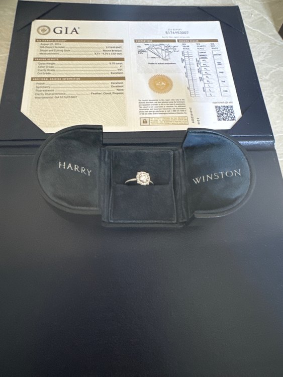 ハリーウィンストン　ベル・エンゲージメントリング0.4カラットリング（宝石）の商品画像 - 査定依頼日：2023年5月24日 - 最高査定価格：700,000円