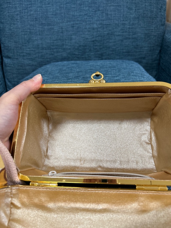 その他 その他 （ブランドバッグ）の商品画像 - 査定依頼日：2026年2月10日 - 最高査定価格：100,000円