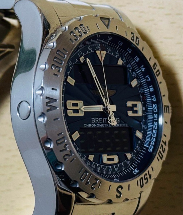 ブライトリング その他 B（高級時計）の商品画像 - 査定依頼日：2025年8月23日 - 最高査定価格：240,000円