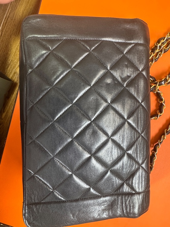 CHANEL ダイアナ　25（ブランドバッグ）の商品画像 - 査定依頼日：2026年7月17日 - 最高査定価格：351,000円