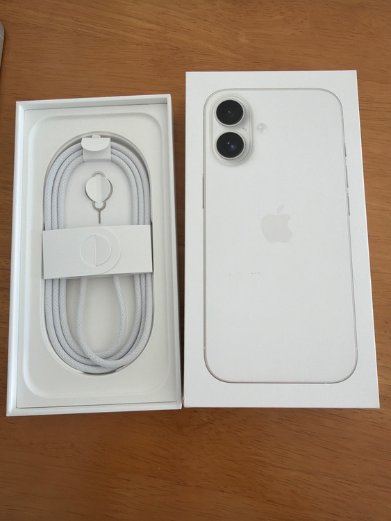 iPhone16（スマホ）の商品画像 - 査定依頼日：2026年1月13日 - 最高査定価格：100,000円