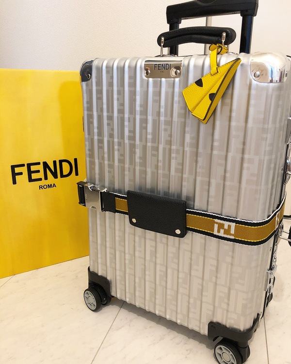 フェンディ　リモワ　スーツケース（ブランドバッグ）の商品画像 - 査定依頼日：2026年8月29日 - 最高査定価格：250,000円