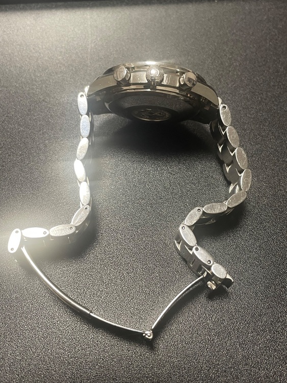 オメガ OMEGA スピードマスター デイト 自動巻き（高級時計）の商品画像 - 査定依頼日：2025年6月8日 - 最高査定価格：400,000円