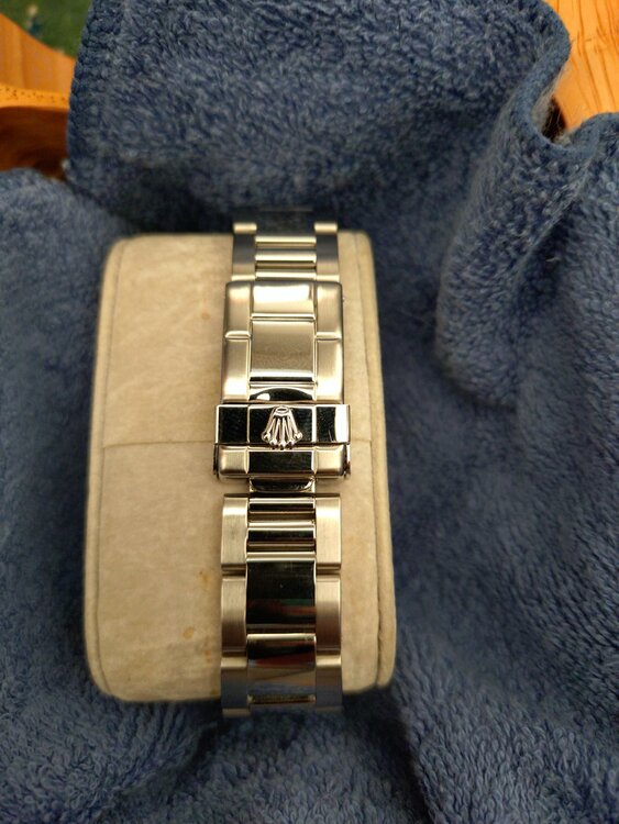 ロレックス デイトナ 16520（高級時計）の商品画像 - 査定依頼日：2026年3月29日 - 最高査定価格：7,000,000円