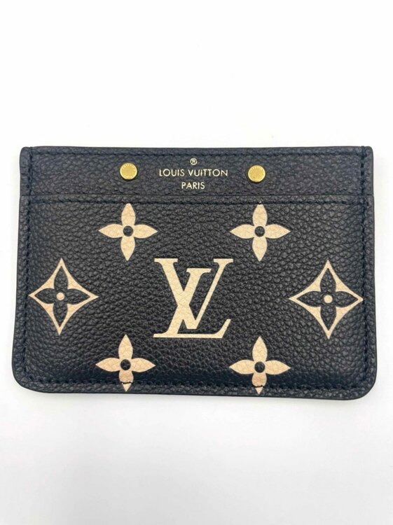 モノグラムアンプラントカードケース（ブランド財布・小物）の商品画像 - 査定依頼日：2025年4月8日 - 最高査定価格：18,000円