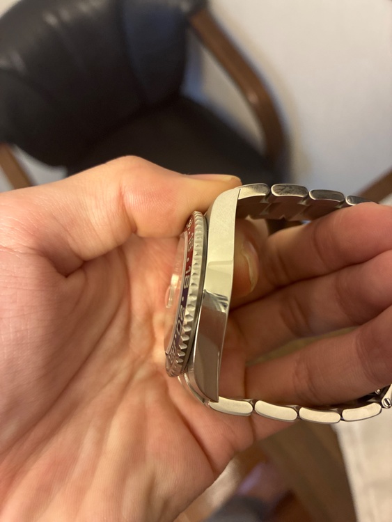 ロレックス　GMTマスター2 （高級時計）の商品画像 - 査定依頼日：2026年2月11日 - 最高査定価格：3,500,000円