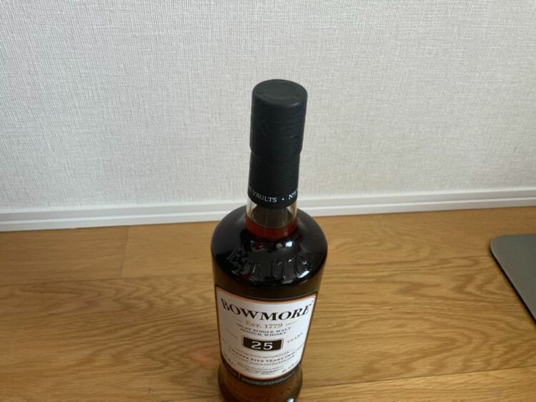 ボウモア25年 700ml瓶（お酒）の商品画像 - 査定依頼日：2025年9月25日 - 最高査定価格：42,000円