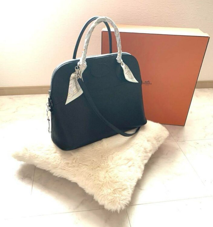 ポリード35 ヴォーエプソン ノワール　シルバー金具（ブランドバッグ）の商品画像 - 査定依頼日：2025年2月4日 - 最高査定価格：500,000円