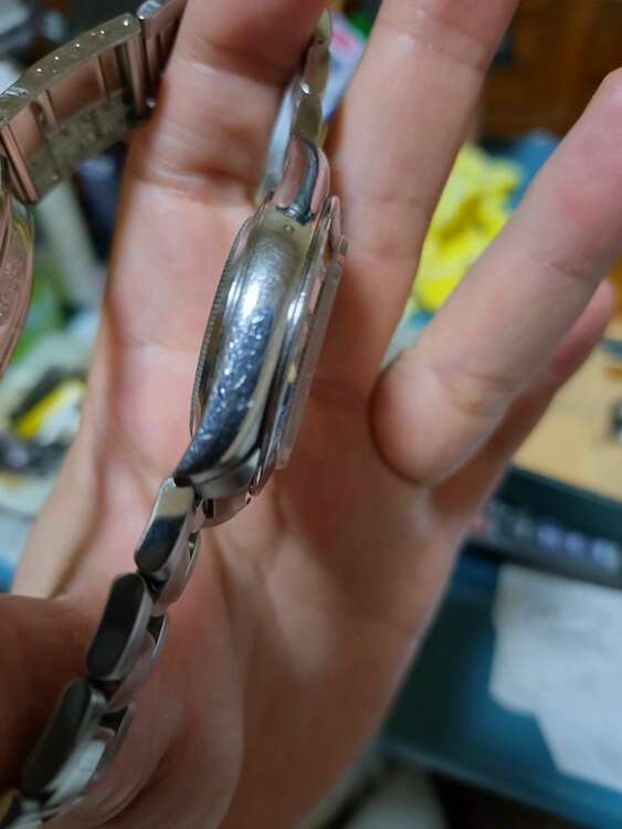 ロレックス デイトナ 1652（高級時計）の商品画像 - 査定依頼日：2025年5月5日 - 最高査定価格：3,500,000円