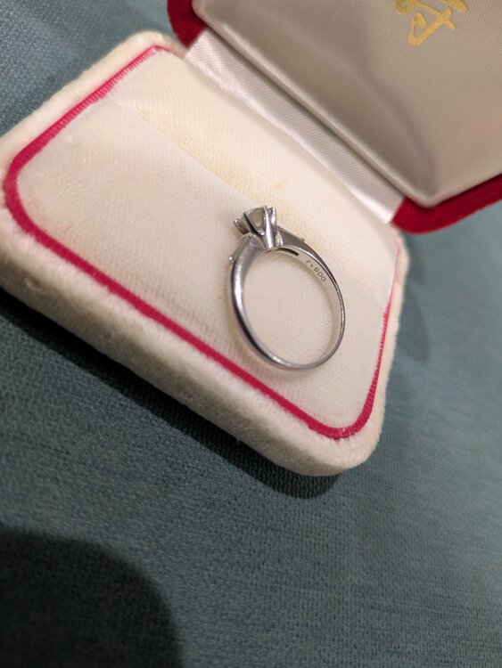 指輪（宝石）の商品画像 - 査定依頼日：2026年1月10日 - 最高査定価格：200,000円