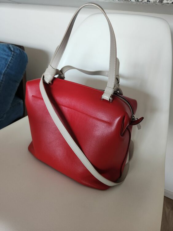 セリーヌ  （ブランドバッグ）の商品画像 - 査定依頼日：2025年11月25日 - 最高査定価格：70,000円