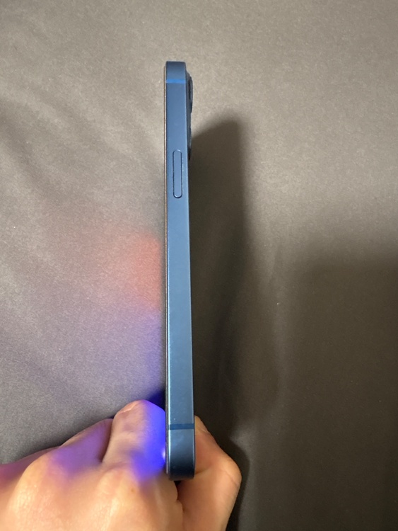 iPhone 13 128GB SIMフリー（スマホ）の商品画像 - 査定依頼日：2026年3月4日 - 最高査定価格：28,000円