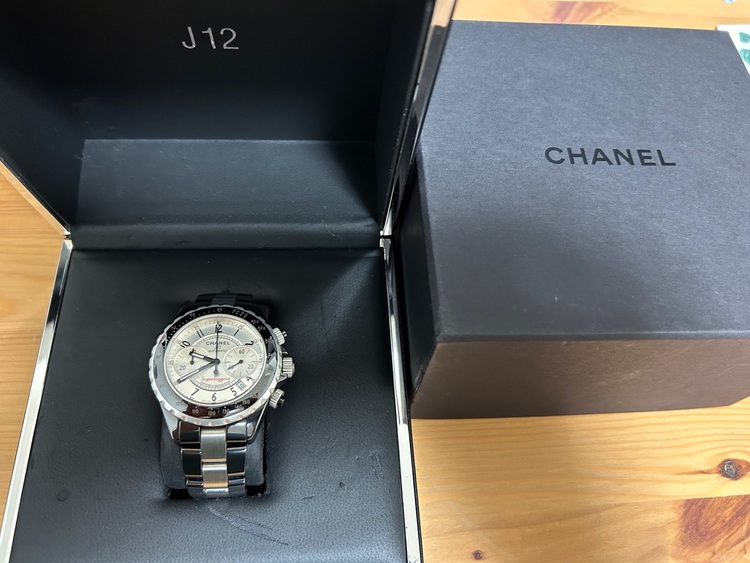  スーパーレッジェーラ クロノグラフ（高級時計）の商品画像 - 査定依頼日：2025年10月13日 - 最高査定価格：250,000円