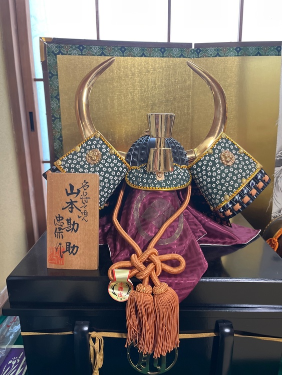 兜、吉保作，山本勘助（美術品・骨董品）の商品画像 - 査定依頼日：2026年5月19日 - 最高査定価格：1円