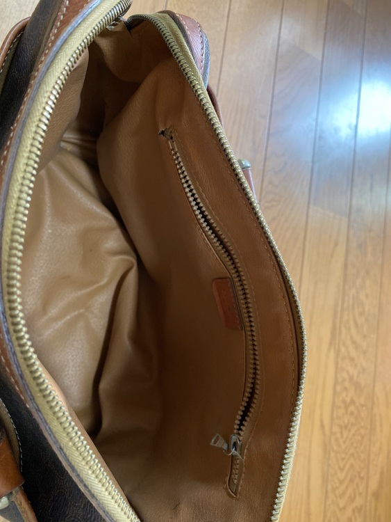 ボストンバッグ（ブランドバッグ）の商品画像 - 査定依頼日：2025年9月14日 - 最高査定価格：25,000円