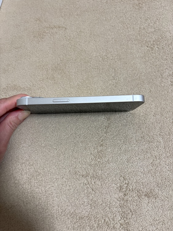 iPhone14（スマホ）の商品画像 - 査定依頼日：2025年11月6日 - 最高査定価格：61,000円