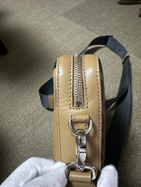 7M0286-AJF8_F1EGA_15_TU（ブランドバッグ）の商品画像 - 査定依頼日：2024年12月23日 - 最高査定価格：80,000円