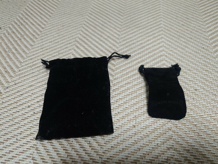 エタニティヴァインバンドリング（古着・ファッション）の商品画像 - 査定依頼日：2026年3月19日 - 最高査定価格：96,000円