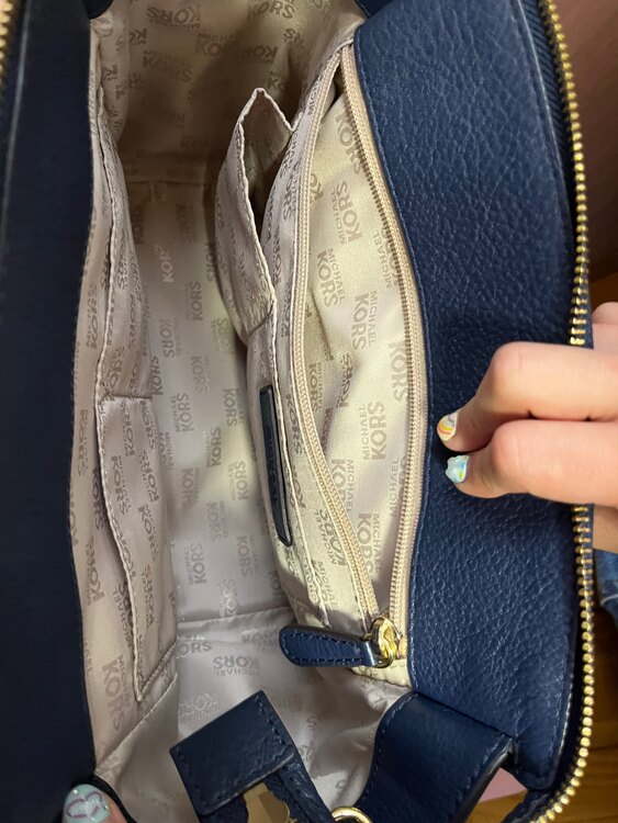 ショルダーバック（ブランド財布・小物）の商品画像 - 査定依頼日：2025年3月31日 - 最高査定価格：3,000円