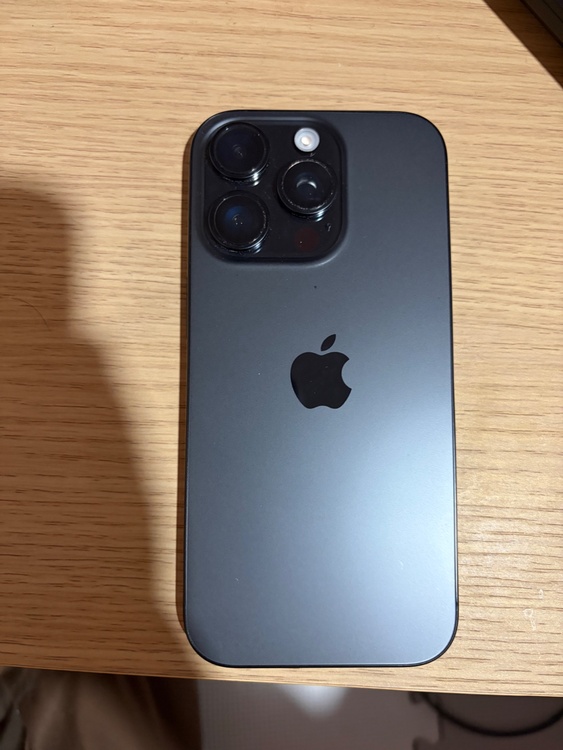 iPhone 16 Pro 256GB au（スマホ）の商品画像 - 査定依頼日：2026年4月14日 - 最高査定価格：116,000円